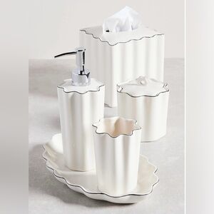 Kassatex Porcelain Set: Jar with a Lid and a Tumbler